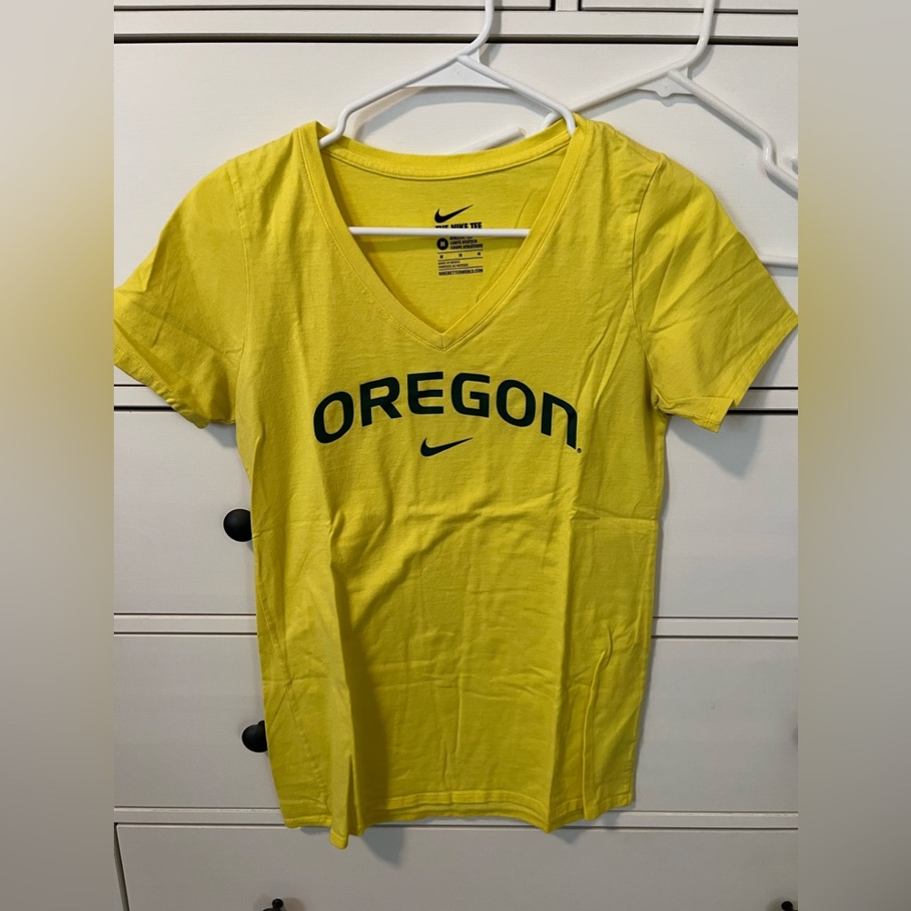 Oregon Ducks shirt